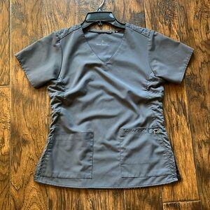 Vera Bradley gray scrub top, size XS